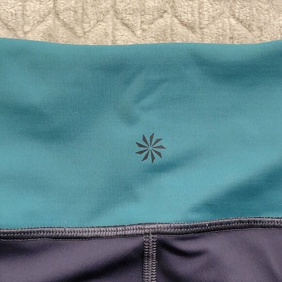 Athleta Crunch Colorblock ⅞ Tights in SuperSonic Size Medium #487398 Navy Blue - Picture 10 of 11